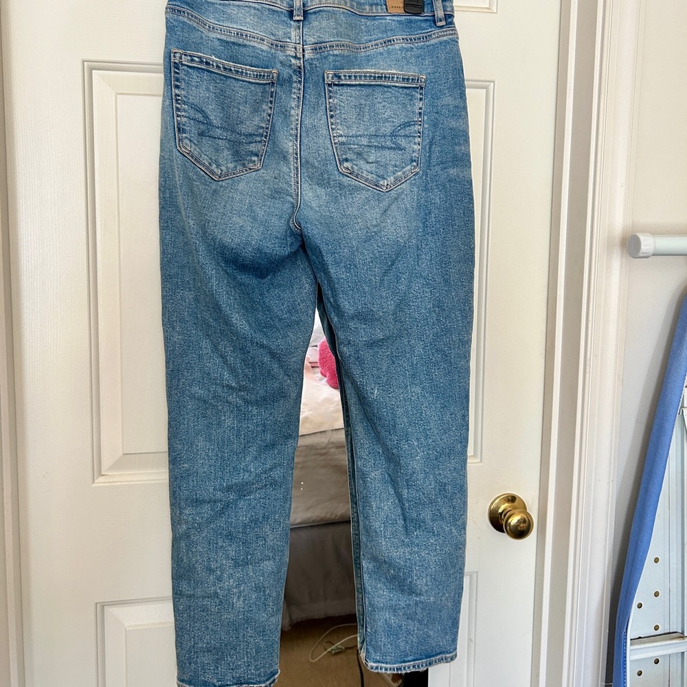 American Eagle mom jeans